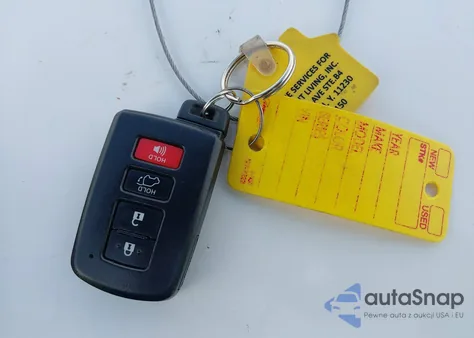 2018 Toyota Highlander Xle z USA, uszkodzony, nr VIN 5TDJZRFH1JS894990